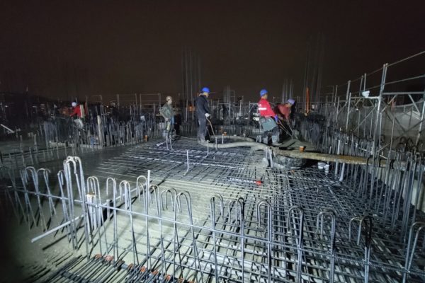 10FL灌漿作業2